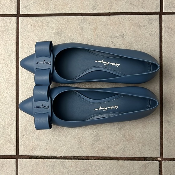 Salvatore Ferragamo flats - Picture 3 of 6